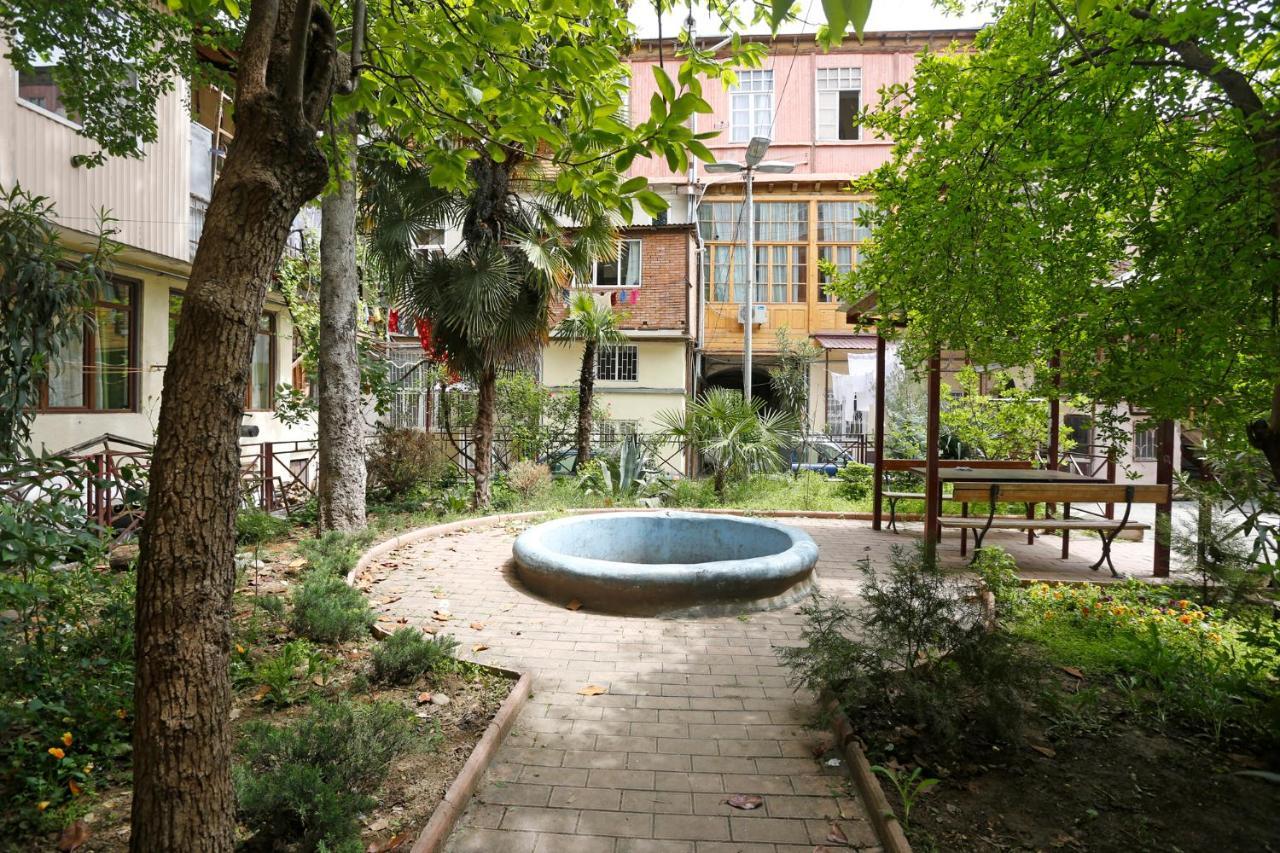 Old - Gold Gala Apartamento Tiflis Exterior foto
